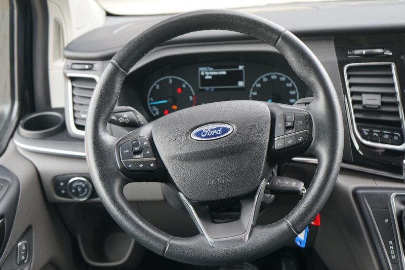 Ford Tourneo 320 L2H1 2.0 EcoBlue 130 BVA  occasion  Beaupuy - photo n9
