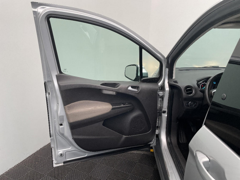 Ford Tourneo Tourneo Courier 1.0 E 100 BV6 S&S Titanium  occasion  Dieppe - photo n18