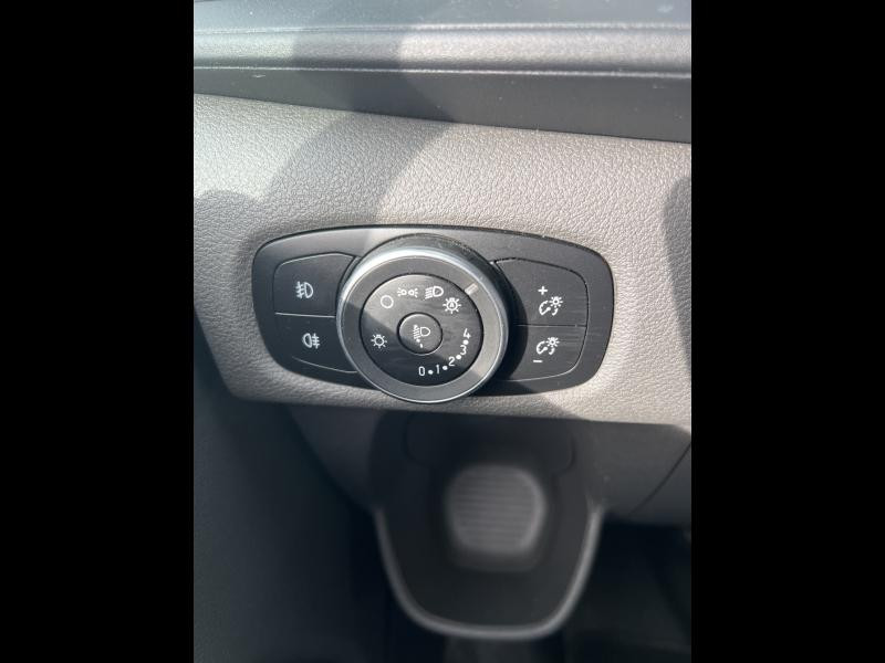 Ford Transit 300 L1H1 2.0 EcoBlue 130 S&S Limited BVA6 7cv  occasion � Fleury-les-Aubrais - photo n�20