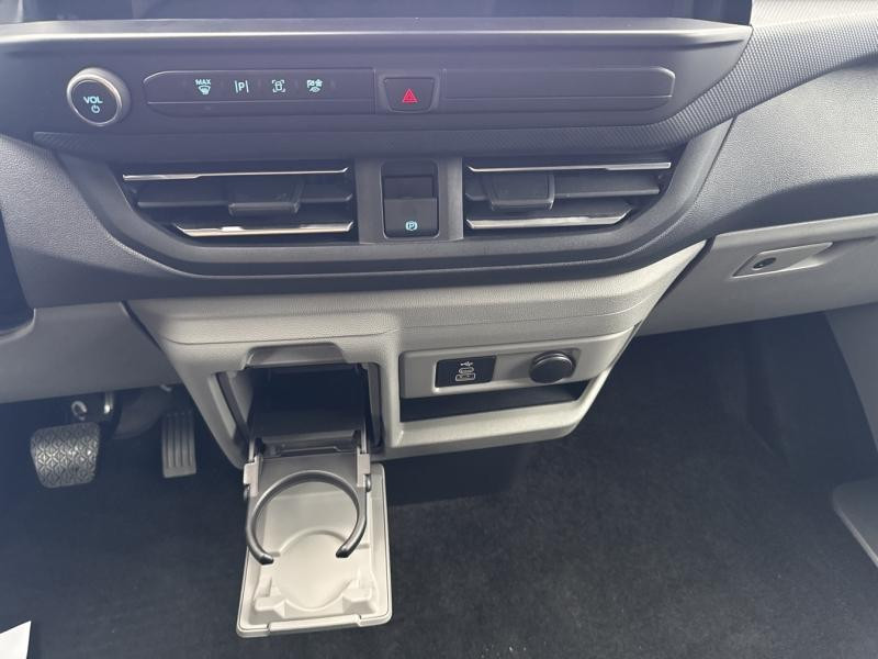 Ford Transit 300 L1H1 2.0 EcoBlue 170ch Cabine Approfondie Limited BVA8  occasion � Fleury-les-Aubrais - photo n�16