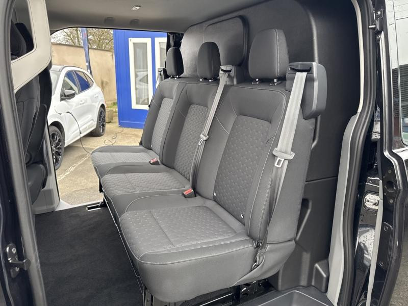 Ford Transit 300 L1H1 2.0 EcoBlue 170ch Cabine Approfondie Limited BVA8  occasion � Fleury-les-Aubrais - photo n�11