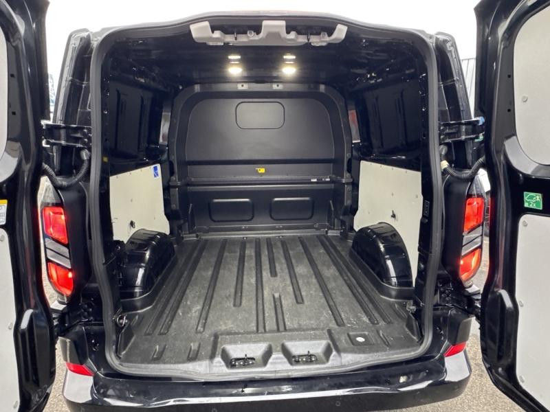 Ford Transit 300 L1H1 2.0 EcoBlue 170ch Cabine Approfondie Limited BVA8  occasion � Fleury-les-Aubrais - photo n�10