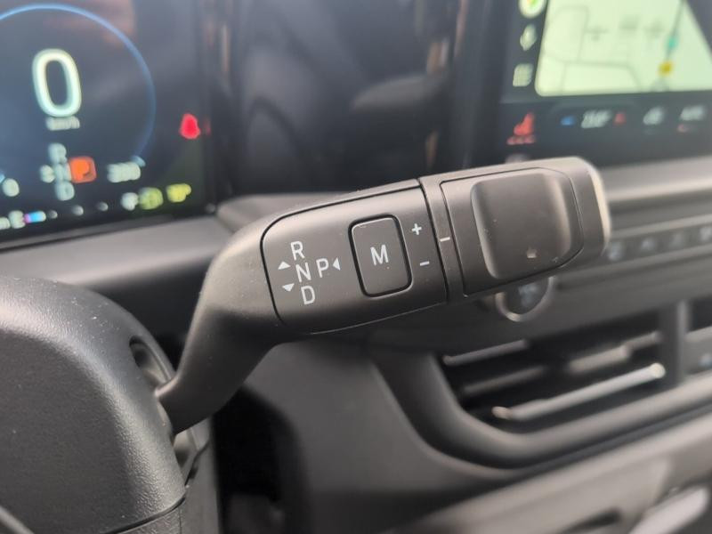 Ford Transit 320 L1H1 2.0 EcoBlue 170ch Limited BVA8 2025 - photo n°17 Ford Transit 320 L1H1 2.0 EcoBlue 170ch Limited BVA8  occasion à Bernay - photo n°17