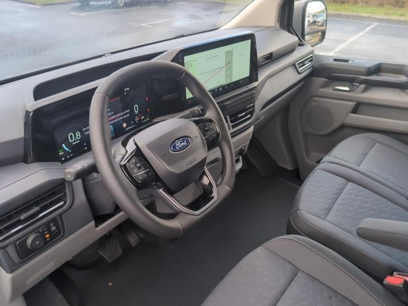 Ford Transit 320 L1H1 2.0 EcoBlue 170ch Limited BVA8 2025 - photo n°8 Ford Transit 320 L1H1 2.0 EcoBlue 170ch Limited BVA8  occasion à Bernay - photo n°8