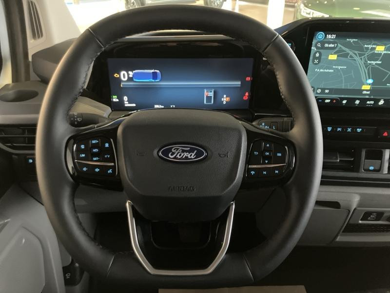 Ford Transit 320 L1H1 2.5 Duratec 232ch Hybride rechargeable Sport CVT  occasion � Fleury-les-Aubrais - photo n�18