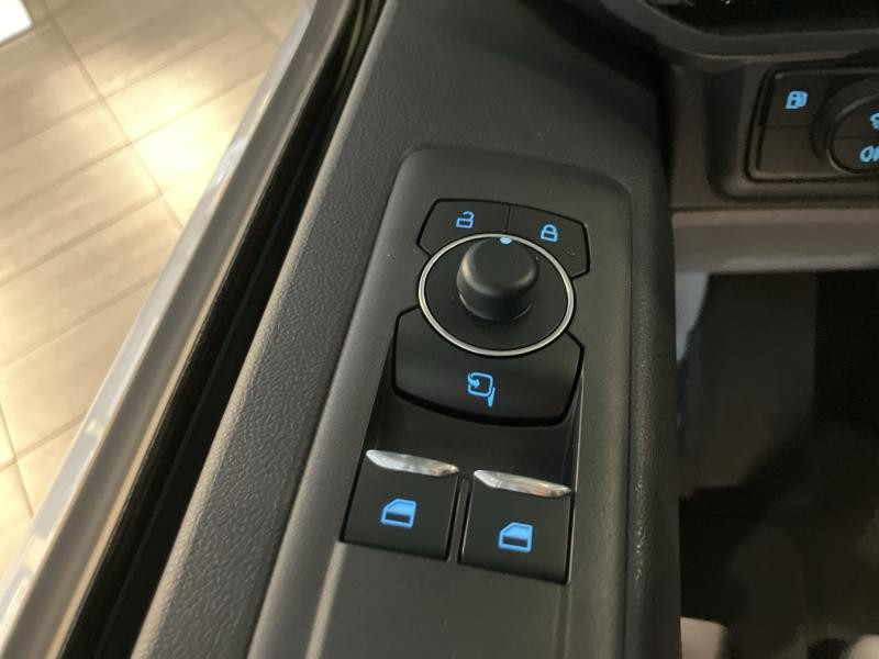 Ford Transit 320 L1H1 2.5 Duratec 232ch Hybride rechargeable Sport CVT  occasion � Fleury-les-Aubrais - photo n�16