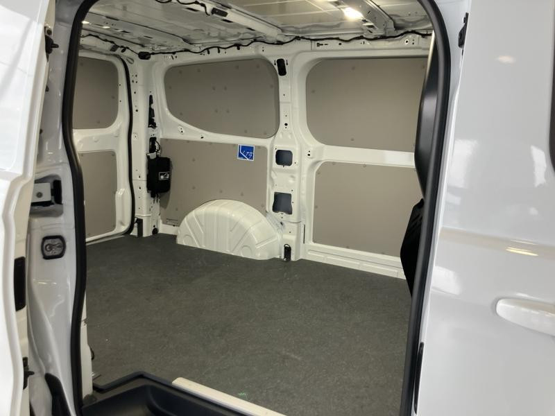 Ford Transit 320 L1H1 2.5 Duratec 232ch Hybride rechargeable Sport CVT  occasion � Fleury-les-Aubrais - photo n�12