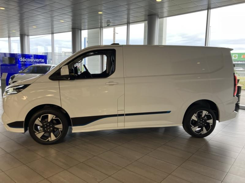 Ford Transit 320 L1H1 2.5 Duratec 232ch Hybride rechargeable Sport CVT  occasion � Fleury-les-Aubrais - photo n�8