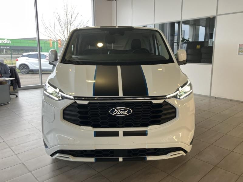 Ford Transit 320 L1H1 2.5 Duratec 232ch Hybride rechargeable Sport CVT  occasion � Fleury-les-Aubrais - photo n�2