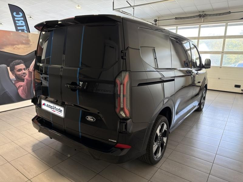 Ford Transit 320 L1H1 2.5 Duratec 232ch Hybride rechargeable Sport CVT  occasion  Chaumont - photo n5