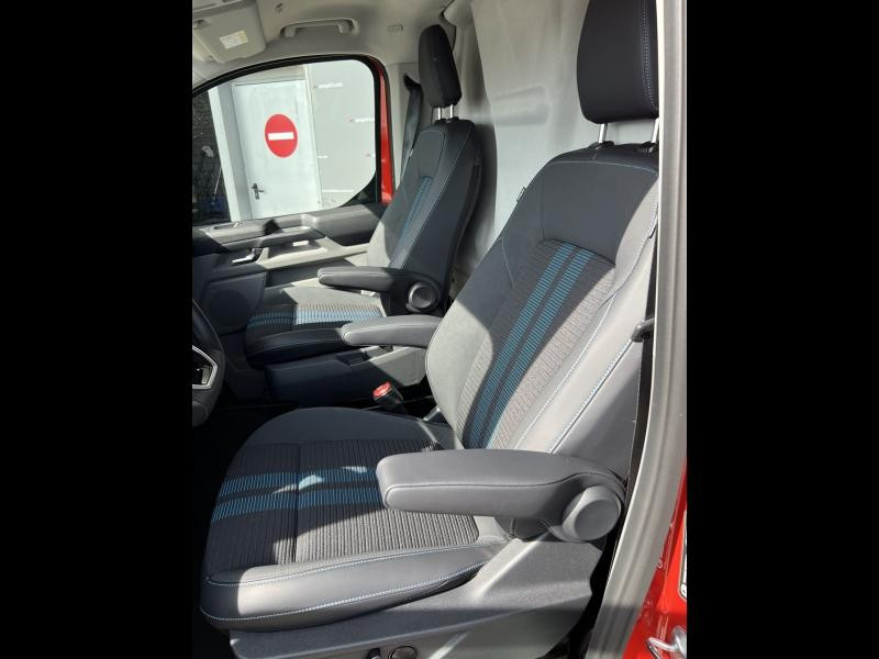 Ford Transit 320 L1H1 2.5 Duratec 232ch Hybride rechargeable Sport CVT  occasion  Barberey-Saint-Sulpice - photo n11