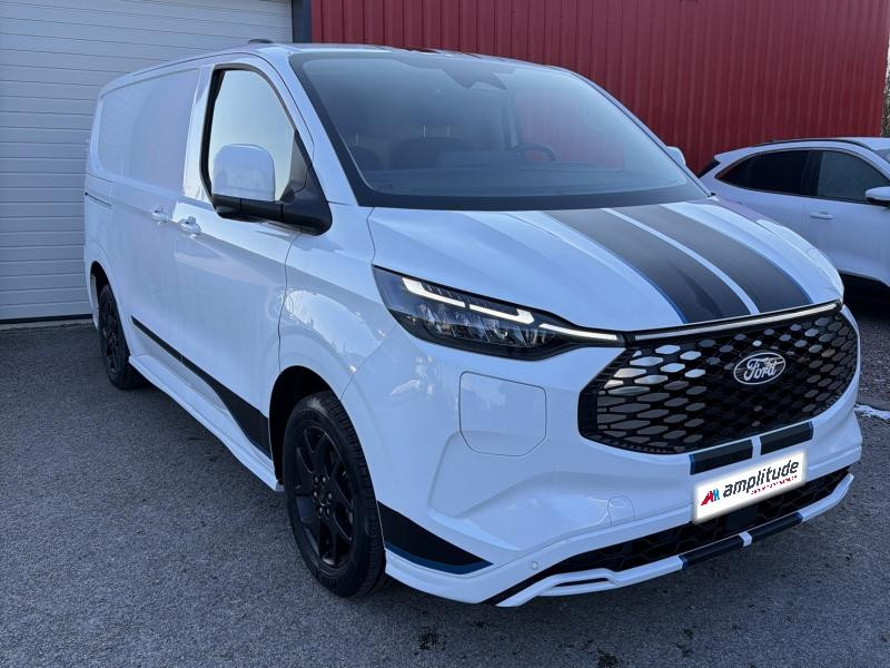 Ford Transit 320 L1H1 Electrique 160 kW 218ch Batterie 64 kWh Sport  occasion � Barberey-Saint-Sulpice - photo n�3