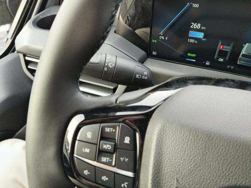 Ford Transit 320 L1H1 Electrique 160 kW 218ch Limited  occasion  Cherbourg-Octeville - photo n16