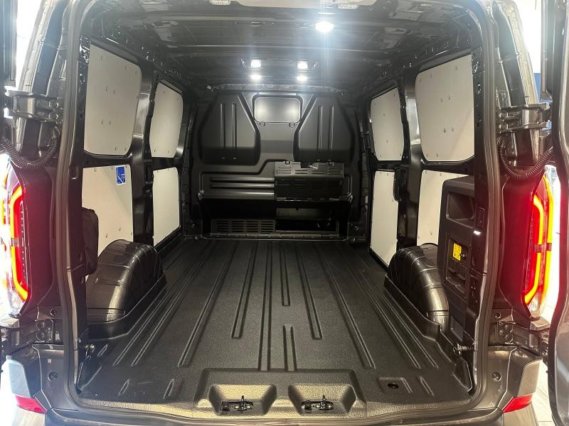 Ford Transit 320 L1H1 Electrique 160 kW 218ch Limited  occasion  Dijon - photo n10