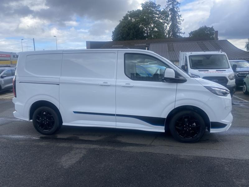 Ford Transit 320 L1H1 Electrique 160 kW 218ch Sport  occasion  Fleury-les-Aubrais - photo n4