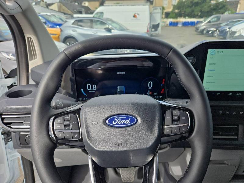 Ford Transit 320 L2H1 2.0 EcoBlue 136ch Limited BVA8  occasion  Fleury-les-Aubrais - photo n14