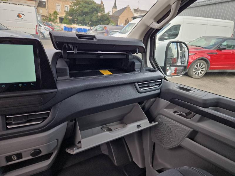 Ford Transit 320 L2H1 2.0 EcoBlue 136ch Limited BVA8  occasion  Fleury-les-Aubrais - photo n18