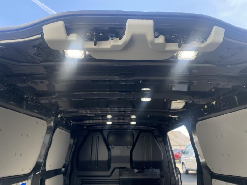 Ford Transit 320 L2H1 2.0 EcoBlue 150ch Limited  occasion  Fleury-les-Aubrais - photo n16