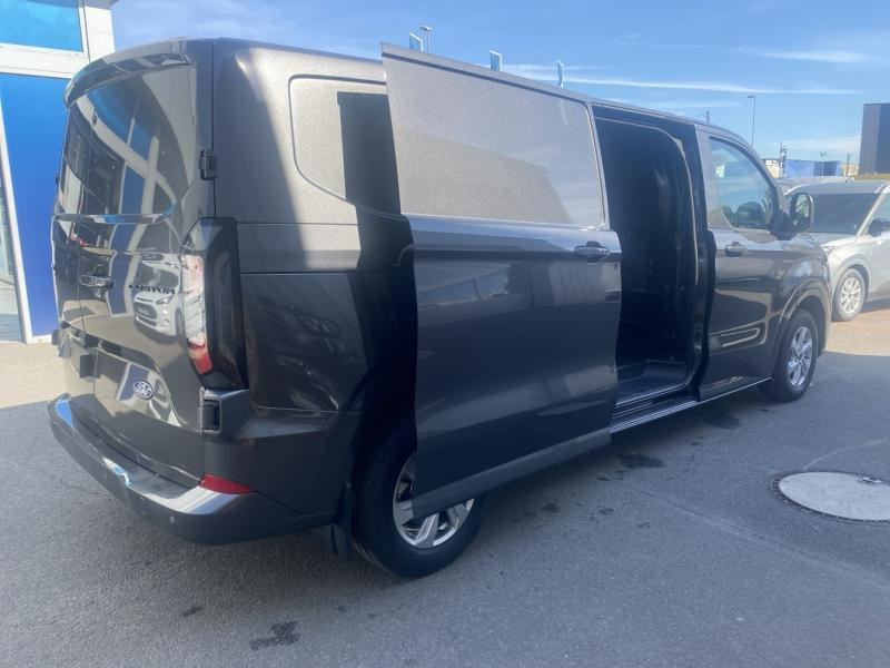 Ford Transit 320 L2H1 2.0 EcoBlue 150ch Limited  occasion  Fleury-les-Aubrais - photo n5