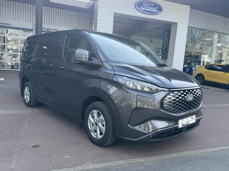 Ford Transit Fg 320 L1H1 Electrique 160 kW 218ch Limited  occasion  Brie-Comte-Robert - photo n7