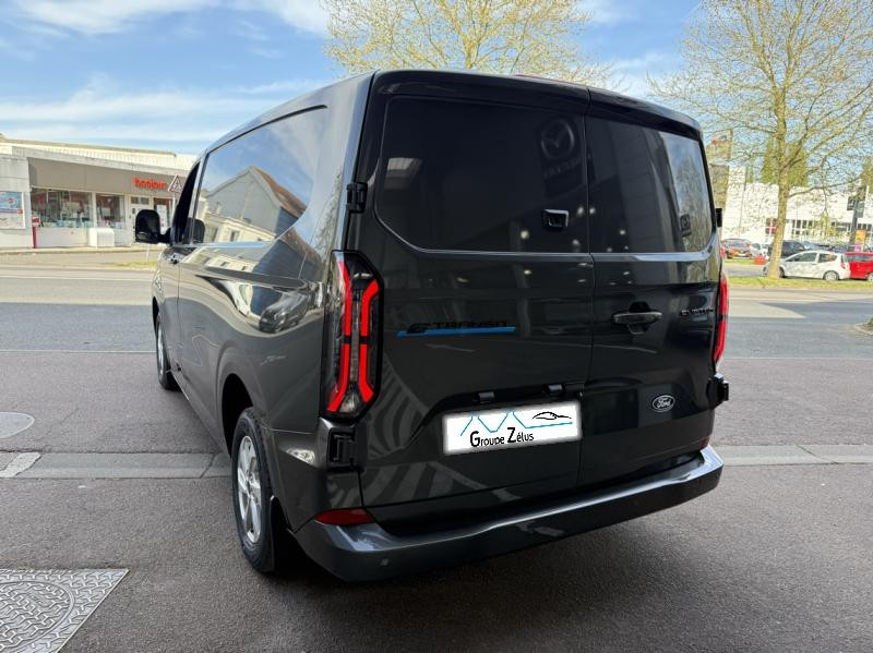 Ford Transit Fg 320 L1H1 Electrique 160 kW 218ch Limited  occasion  Brie-Comte-Robert - photo n3