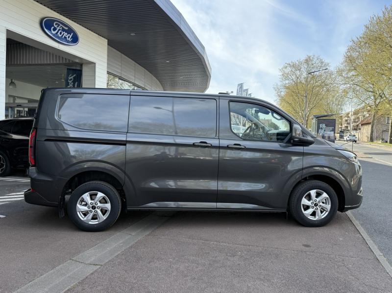 Ford Transit Fg 320 L1H1 Electrique 160 kW 218ch Limited  occasion  Brie-Comte-Robert - photo n6