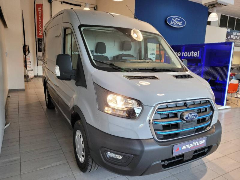 Ford Transit PE 350 L2H2 135 kW Batterie 75/68 kWh Trend Business  occasion  Chaumont - photo n3