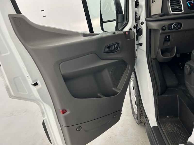 Ford Transit PE 390 L2H2 135 kW Batterie 75/68 kWh Trend Business 2023 - photo n°10 Ford Transit PE 390 L2H2 135 kW Batterie 75/68 kWh Trend Business  occasion à SAINT-GREGOIRE - photo n°10