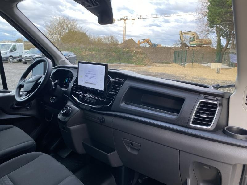 Ford Transit PE 390 L2H2 198 kW Batterie 75/68 kWh Trend Business  occasion � Saint-Doulchard - photo n�14