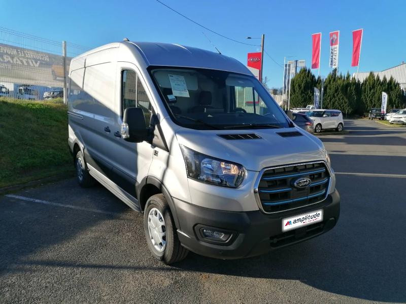 Ford Transit PE 390 L2H2 198 kW Batterie 75/68 kWh Trend Business  occasion  Saint-Doulchard - photo n4