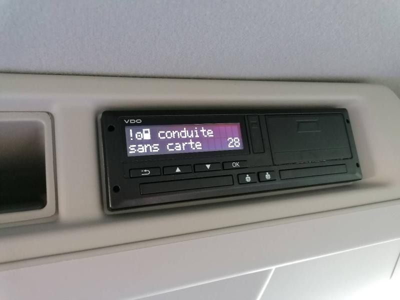 Ford Transit PE 390 L2H2 198 kW Batterie 75/68 kWh Trend Business  occasion  Saint-Doulchard - photo n9