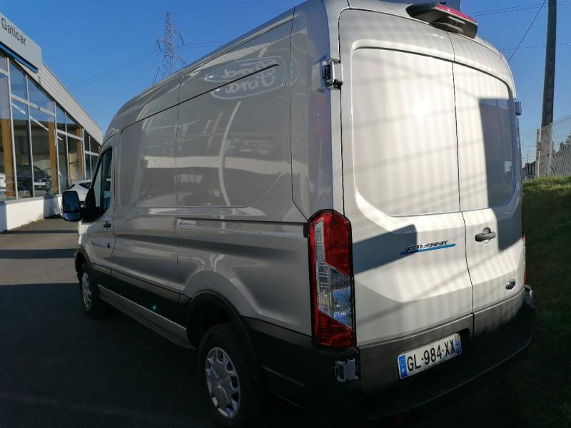 Ford Transit PE 390 L2H2 198 kW Batterie 75/68 kWh Trend Business  occasion à Varennes-Vauzelles - photo n°8
