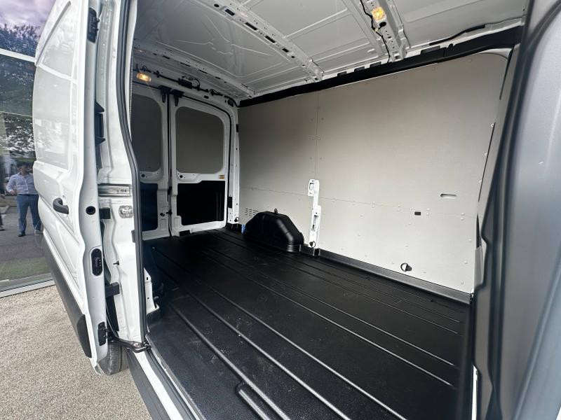 Ford Transit T330 L2H2 2.0 EcoBlue 130ch S&S Hybrid Trend Business  occasion  Dijon - photo n8