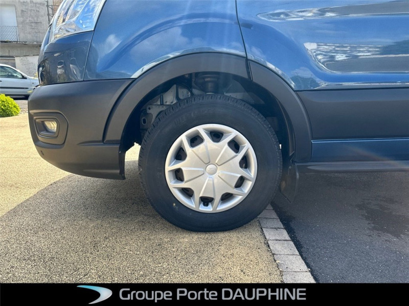 Ford Transit VIII FOURGON FGN T330 L3H3 2.0 ECOBLUE 130 S&S BVA TREND BUS  occasion à PUILBOREAU - photo n°9