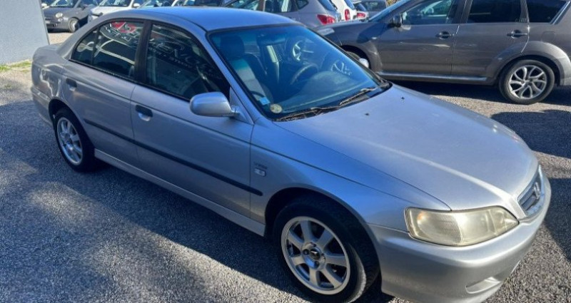 Honda Accord 1.8I 136CH LS 5P  occasion � LA FARLEDE - photo n�3