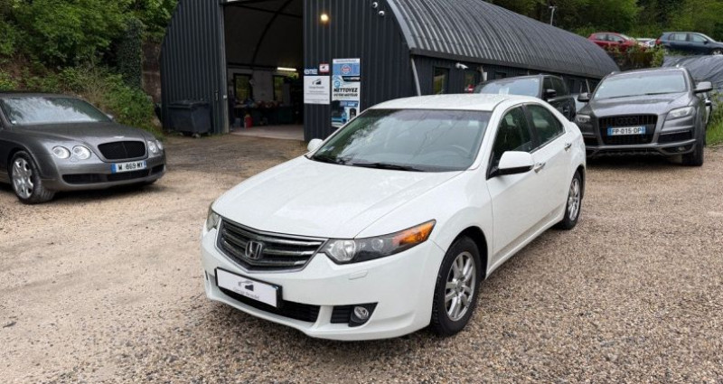 Honda Accord 2.0 i-VTEC 156cv BVA Elegance 2e main  occasion  Sathonay-Camp