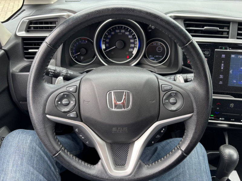 Honda Jazz 1.3 i-VTEC 102ch  occasion  Beaupuy - photo n6