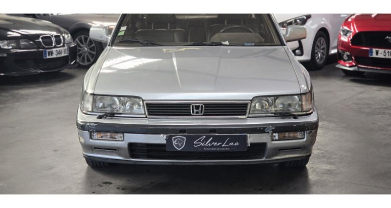 Honda Legend 2.7 V6 BVA BERLINE 4 PORTES / HISTORIQUE / SORTIE DE GRANGE   occasion &agrave; SAINT LAURENT DU VAR - photo n&deg;4