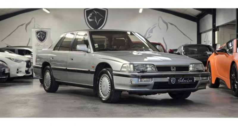 Honda Legend 2.7 V6 BVA BERLINE 4 PORTES / HISTORIQUE / SORTIE DE GRANGE   occasion &agrave; SAINT LAURENT DU VAR - photo n&deg;1