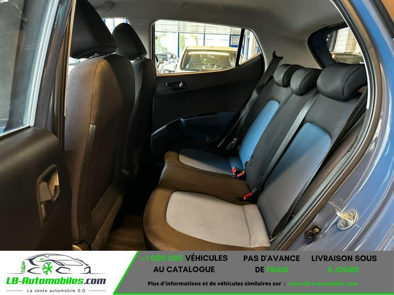 Hyundai i10 1.0 66 BVA 2017 - photo n°8 Hyundai i10 1.0 66 BVA  occasion à Beaupuy - photo n°8