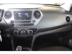 Hyundai i10 1.0 66 BVM  occasion  Beaupuy - photo n3