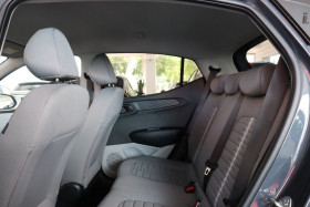 Hyundai i10 1.2 84 BVM  occasion  Beaupuy - photo n7