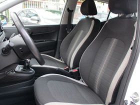 Hyundai i10 1.2 84 BVM  occasion  Beaupuy - photo n4