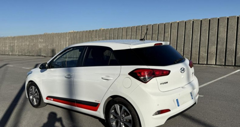 Hyundai i20 1.0 T-GDi 100 Edition #Navi 2017 - photo n°3 Hyundai i20 1.0 T-GDi 100 Edition #Navi  occasion à VILLENEUVE LOUBET - photo n°3