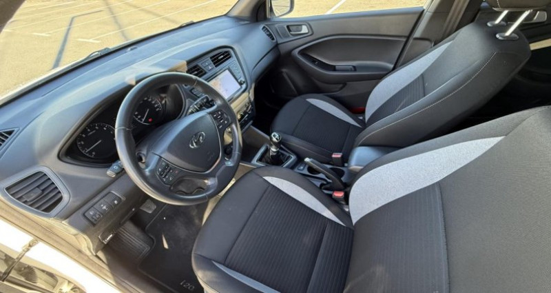 Hyundai i20 1.0 T-GDi 100 Edition #Navi 2017 - photo n°7 Hyundai i20 1.0 T-GDi 100 Edition #Navi  occasion à VILLENEUVE LOUBET - photo n°7