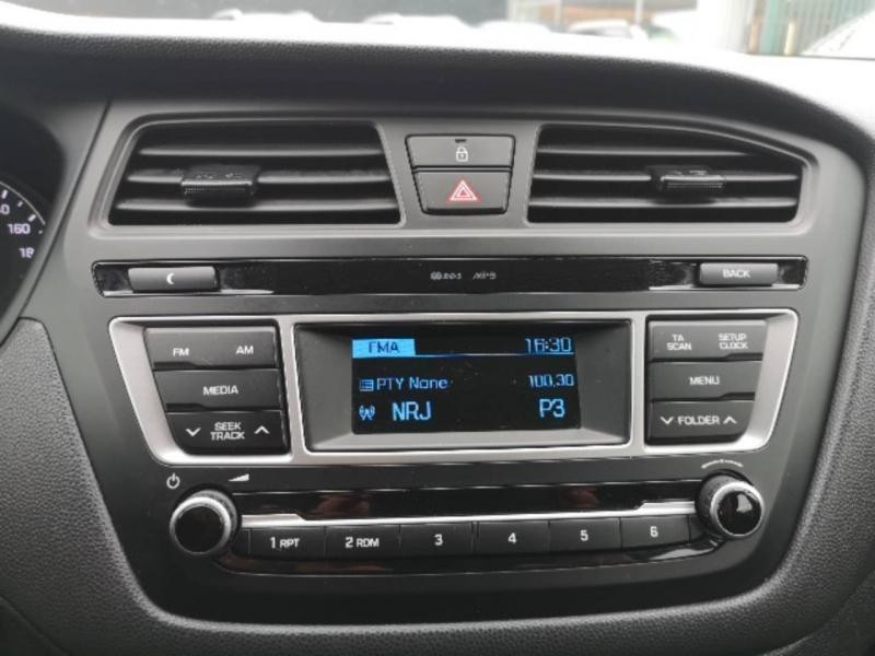 Hyundai i20 1.2 84ch Intuitive  occasion  Saint-Maximin - photo n13