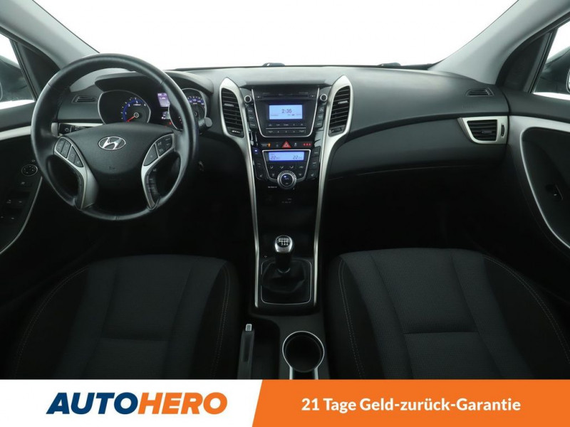 Hyundai i30 SW 1.6 CRDi 110 BVM  occasion  Beaupuy - photo n3