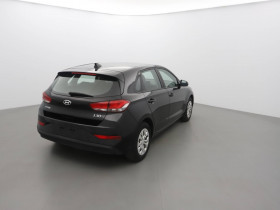 Hyundai i30 1.5 dpi 110essence  occasion � Ganges - photo n�3
