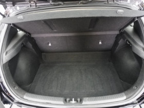 Hyundai i30 1.5 dpi 110essence  occasion � Ganges - photo n�9