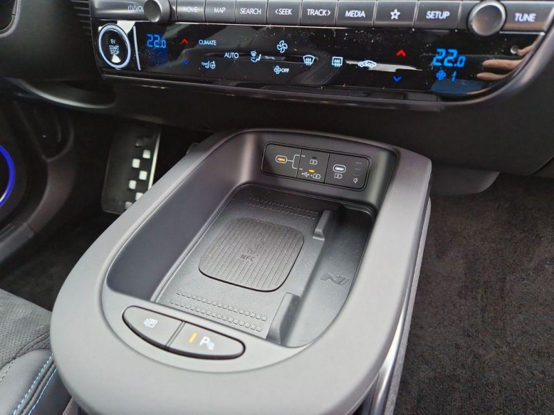 Hyundai Ioniq 84 kWh - 609 ch 2024 - photo n°12 Hyundai Ioniq 84 kWh - 609 ch  occasion à L'Union - photo n°12